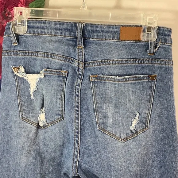 Judy Blue girlfriend fit very destroyed jeans 3/26 - Picture 7 of 12